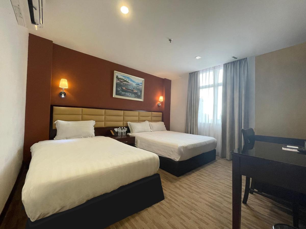 Hallmark Crown Hotel Malacca Exterior foto
